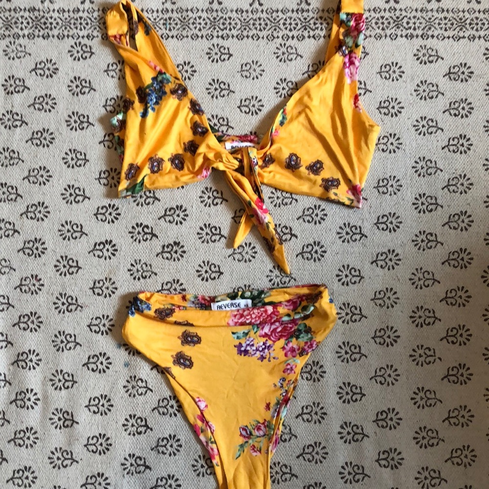 Tigermist tie-front bikini